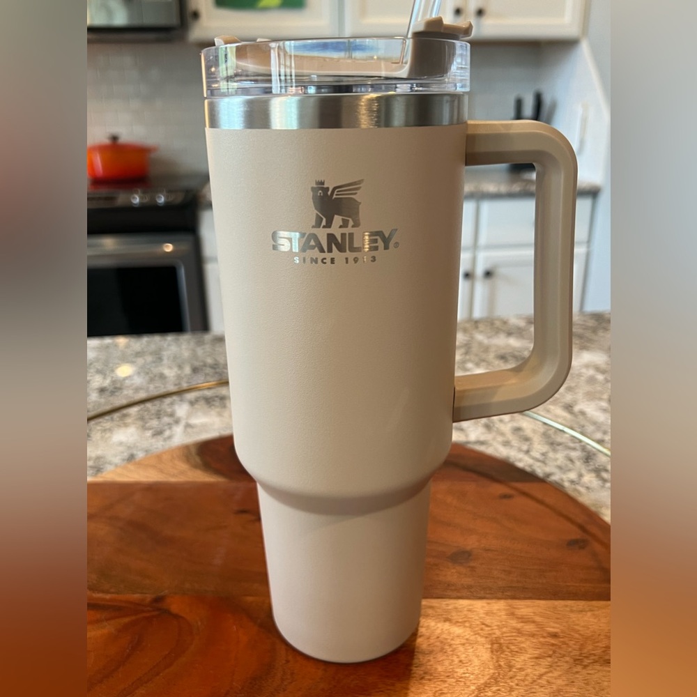 Stanley, Stanley Quencher, Stanley Tumbler, Stanley 40oz
